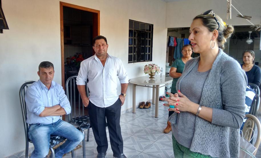 A assessora jurídica Vanusa Hoffmann e os vereadores Rubinho e Huck.
