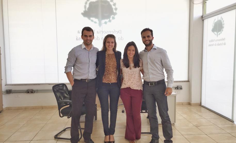 Comissão eleitoral e defensores de Guaratuba.