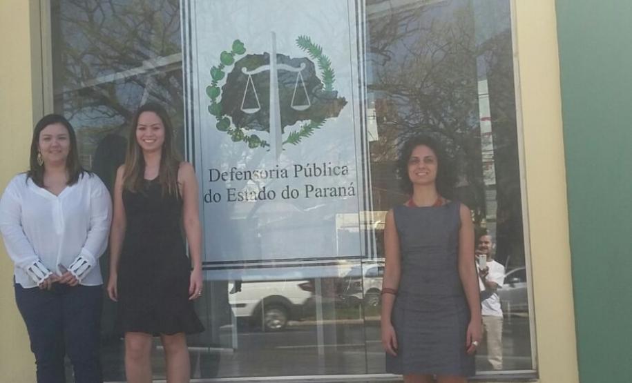 Comissão eleitoral e defensores de Maringá.