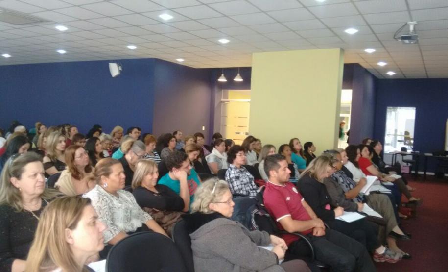 Para ser Conselheiro Tutelar em Curitiba é necessária a participação no curso de capacitação, além da aprovação em um teste.