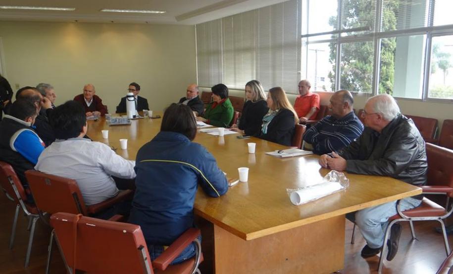 DPPR participa de reunião sobre regularização fundiária.