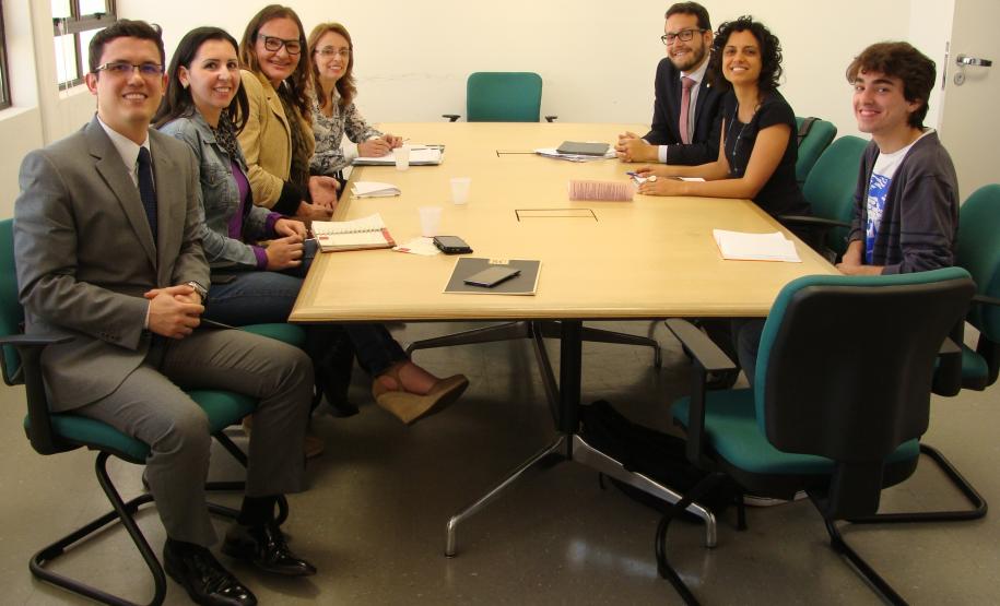 Reunião realizada em agosto entre Cepatt e Defensoria para articular o mutirão.