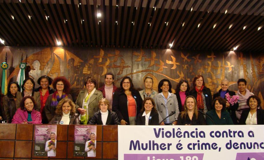 DPPR participa de seminário sobre os 7 anos da Lei Maria da Penha.