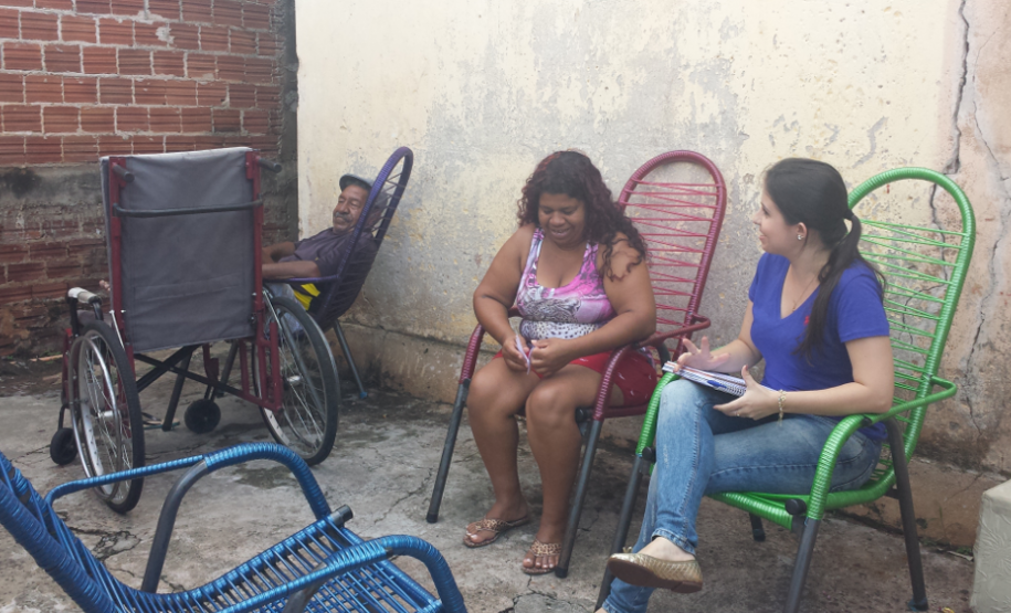 Através do projeto, psicólogos e assistentes sociais vão até os assistidos que deixam de cumprir as medidas do regime aberto, com o objetivo de entender a real situação deles.