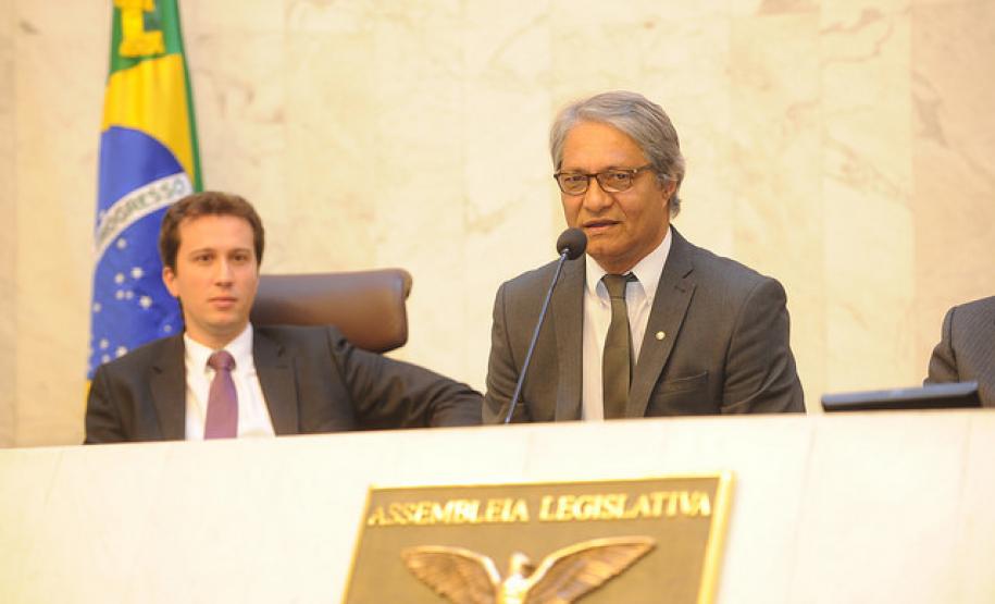 “Quero cumprimentar a todos e dizer que, para nós, é um motivo de muito orgulho estarmos recebendo o curso aqui nesta Casa de Leis”, afirmou o defensor público-geral do Estado, Sérgio Parigot de Souza.