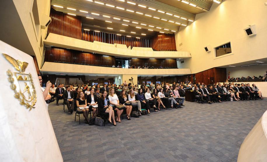 Foram quase duas semanas de curso preparatório para que os profissionais recém-chegados tenham condições de atuar junto à população do estado.