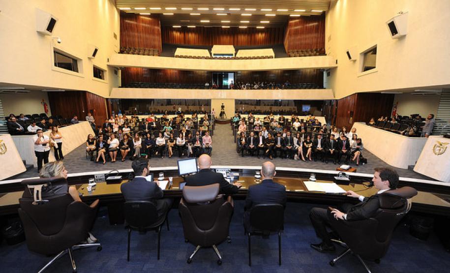 As palestras na Alep marcaram o encerramento do curso preparatório, no qual os novos defensores participaram de atividades teóricas e práticas, conhecendo detalhadamente o funcionamento da Defensoria Pública.