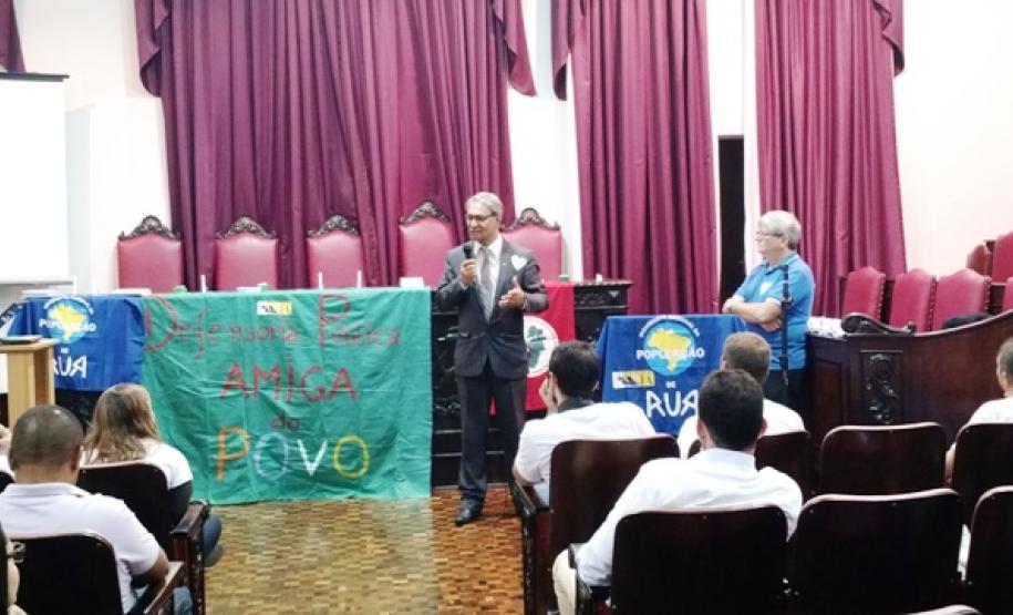 O defensor público-geral do Paraná, Sérgio Parigot de Souza, destacou a importância de se ouvir as reivindicações dos movimentos sociais.