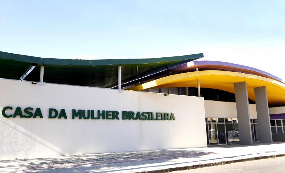 A Casa da Mulher Brasileira em Curitiba tem 3,4 mil metros quadrados de área construída e funcionará 24h por dia.
