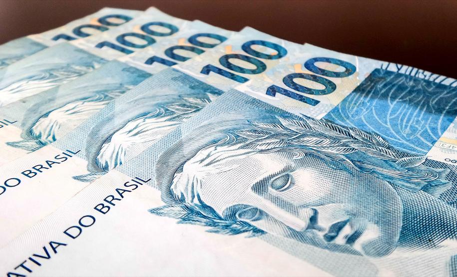 Entenda quem deve pagar pensão alimentícia, como se calculam os valores e o que fazer quando não se consegue pagar o valor estipulado.