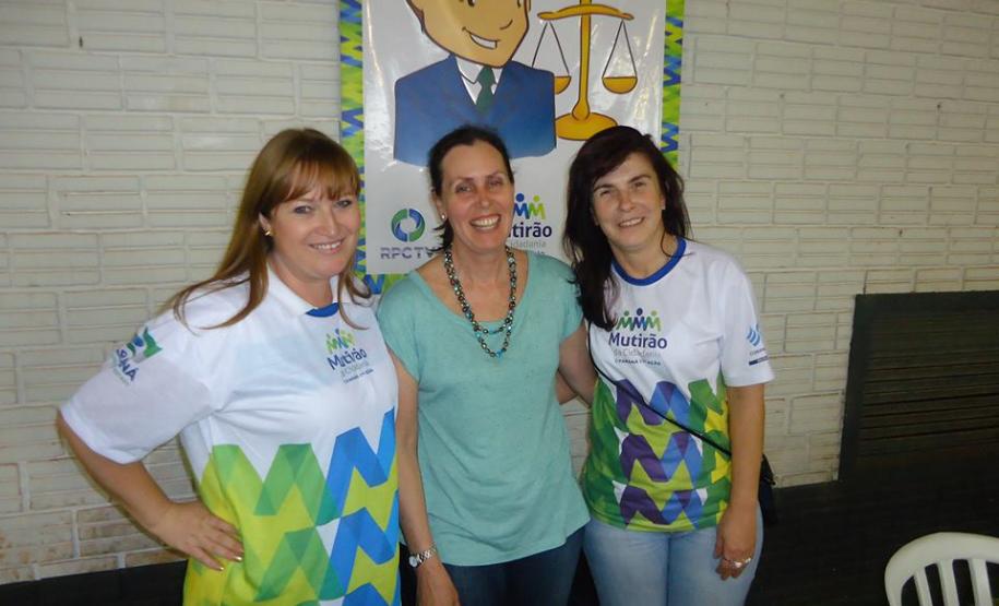 As assessoras jurídicas da DPPR Kátia Brüning e Karin Hasse e a assistente social Rosana Trauczinsky.