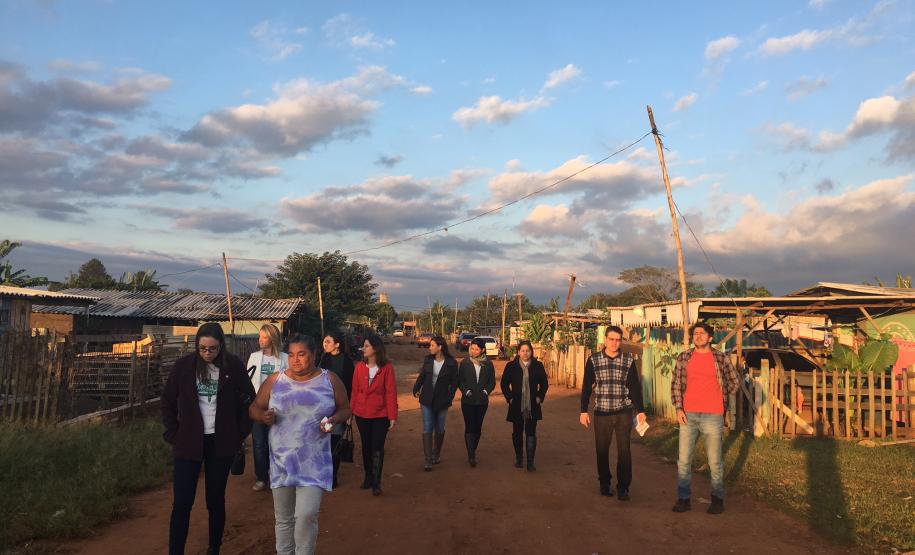 A Ocupação Bubas, em Foz, é a maior do Paraná. Ali vivem cerca de 850 pessoas.