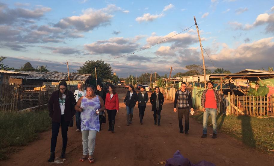 A Ocupação Bubas é a maior do Paraná. Ali vivem cerca de 850 pessoas.