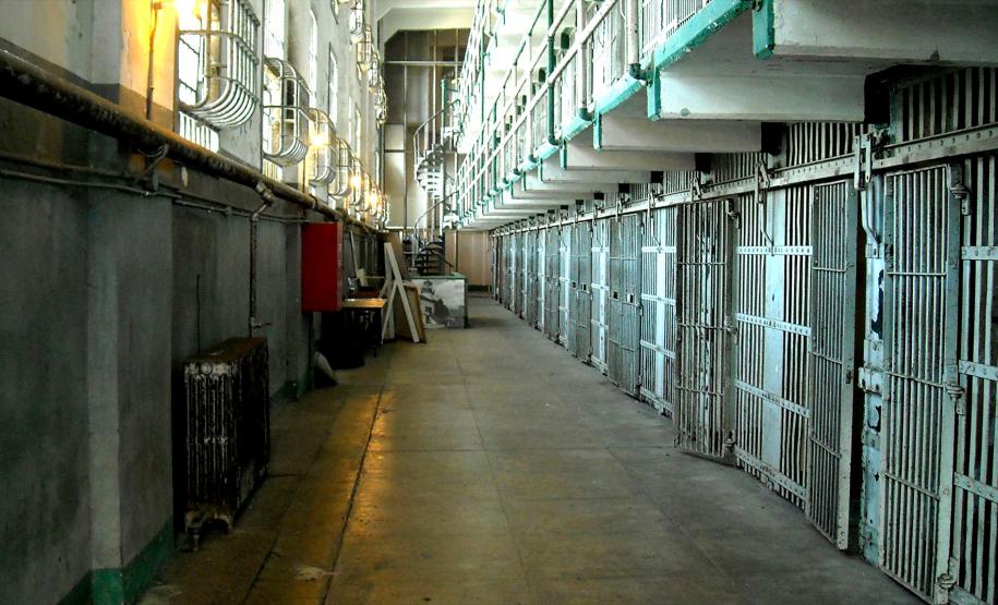 Especial de rádio: execução penal pt 2 De 1993 a 2013, o número de detentos no Brasil aumentou em 4x, o que faz com que o país hoje tenha a quarta maior população carcerária do mundo. Imagem meramente ilustrativa.