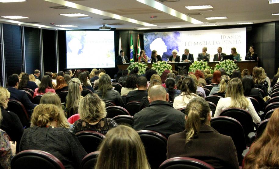 A programação do Copevid tem palestras sobre temas como a investigação criminal voltada a casos de violência doméstica e debates a respeito de medidas protetivas para as vítimas, entre vários outros tópicos.