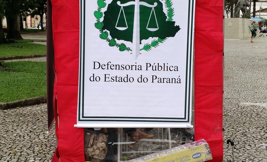 Evento na Praça Rui Barbosa marcou as comemorações da Visibilidade Trans em Curitiba.