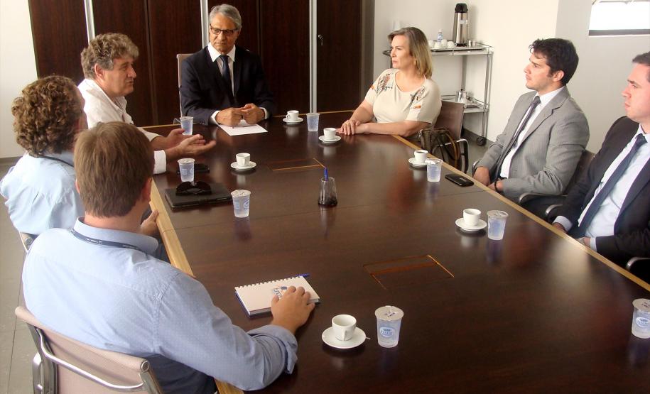 O defensor público-geral, Sergio Parigot de Souza, se reuniu com o Comitê de Gestão Pública do Governo do Estado para discutir a gestão da qualidade nos serviços prestados pela Defensoria.