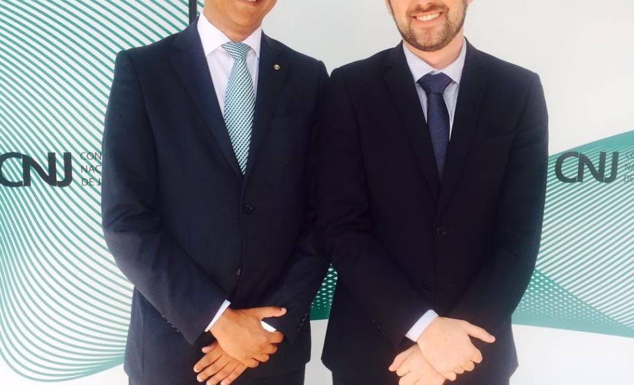 Os defensores públicos Ricardo Menezes da Silva e Dezidério Machado Lima também estiveram no CNJ para tratar do pedido de regulamentação do Fundo de Aparelhamento da Defensoria Pública do Estado do Paraná (FADEP).