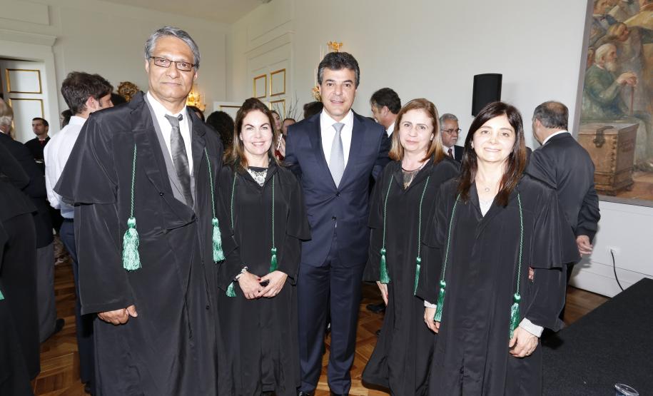Os atuais defensores públicos Sérgio Parigot de Souza, Yara Stroppa, Suzete de Fatima Guerra e Vania Maria Forlin.