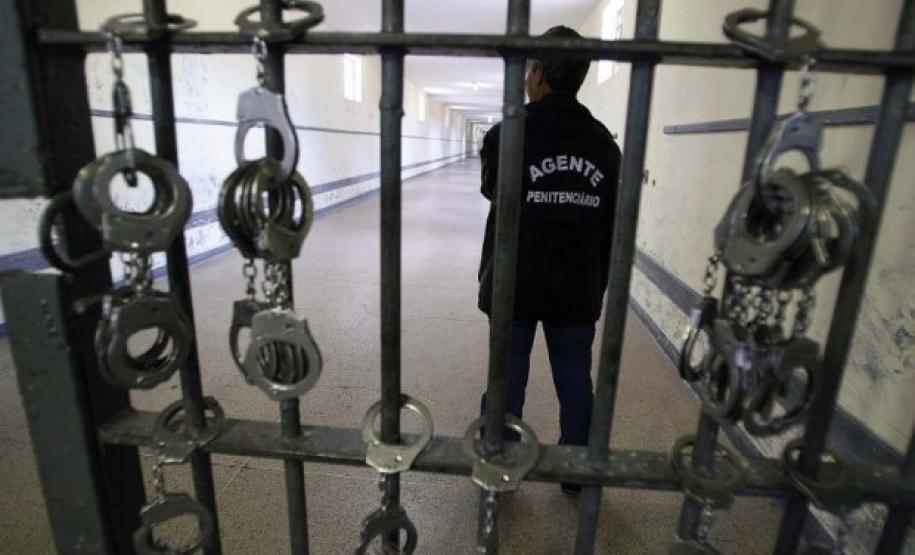 Durante a reunião foram abordadas questões relativas ao sistema penitenciário do Estado e a atuação da Defensoria Pública, que se dará em todos os estabelecimentos penais, mesmo com o baixo número de Defensores em exercício.