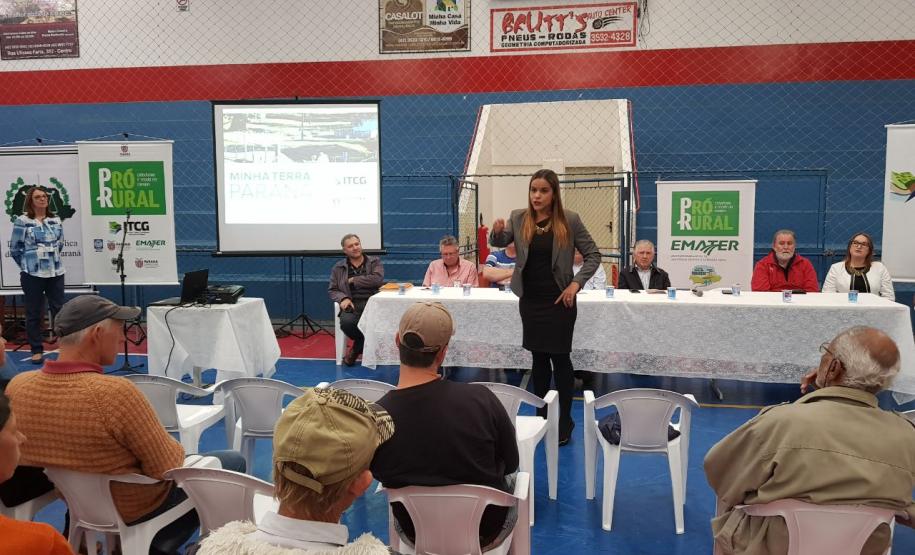 A defensora pública coordenadora do Núcleo Itinerante das Questões Fundiárias e Urbanísticas (NUFURB) da Defensoria Pública do Paraná, Olenka Lins e Silva, participou nesta sexta-feira (27), de uma audiência pública em São Mateus do Sul.