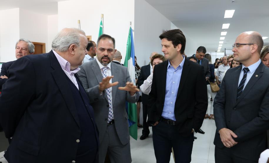Defensor público-geral Eduardo Abraão na inauguração da nova sede do PROCON no centro de Curitiba.