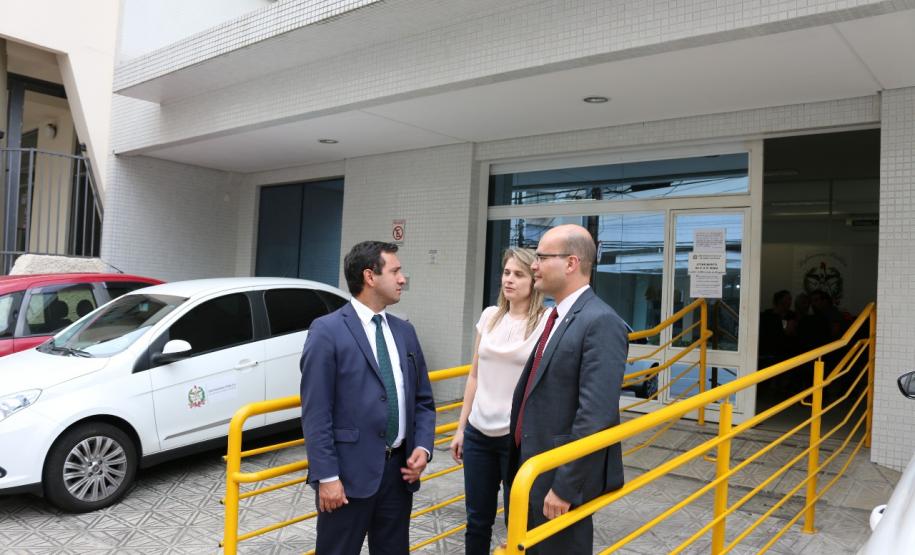 O defensor público-geral Eduardo Abraão fez visita à sede da Defensoria Pública do Estado de Santa Catarina.