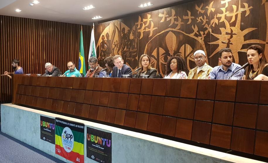 Defensoria participa de audiência pública sobre o Estatuto da Igualdade Racial.