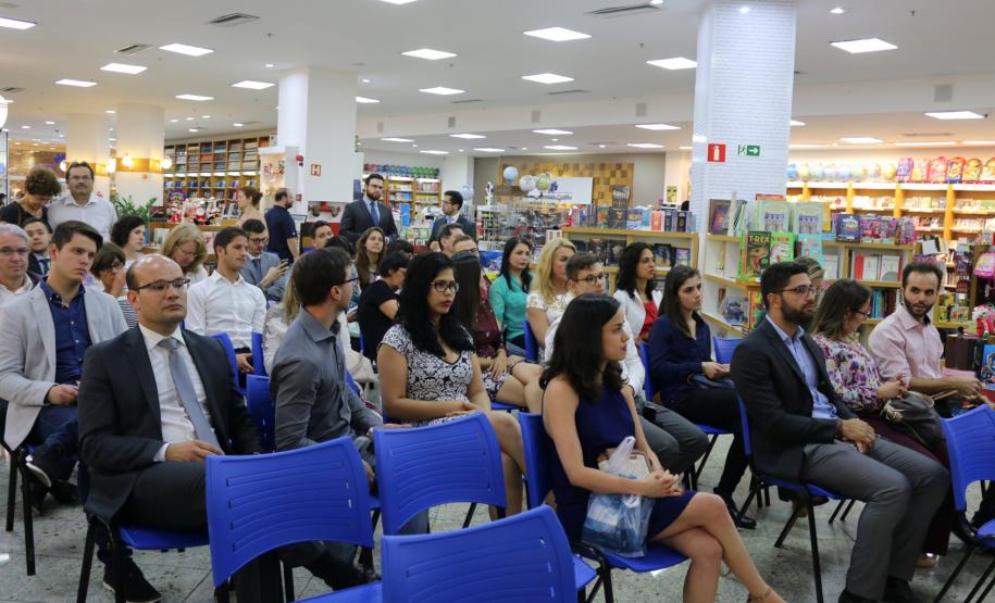 Lancamento do Livro Defensoria Pública: Estudos sobre Atuação e Função Lancamento do Livro Defensoria Pública: Estudos sobre Atuação e Função