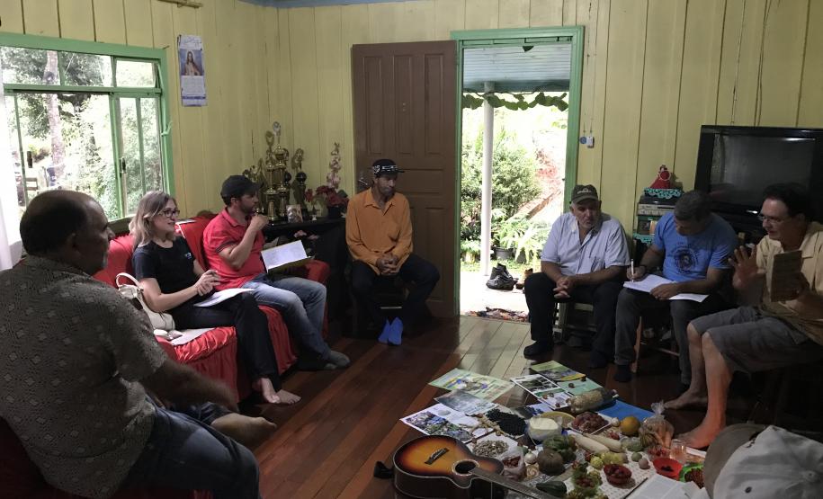 NUCIDH reúne-se com faxinalenses de Turvo e Pinhão.