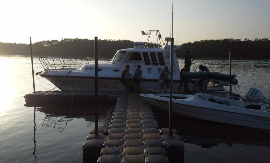 A Polícia Ambiental fez o transporte até as ilhas.