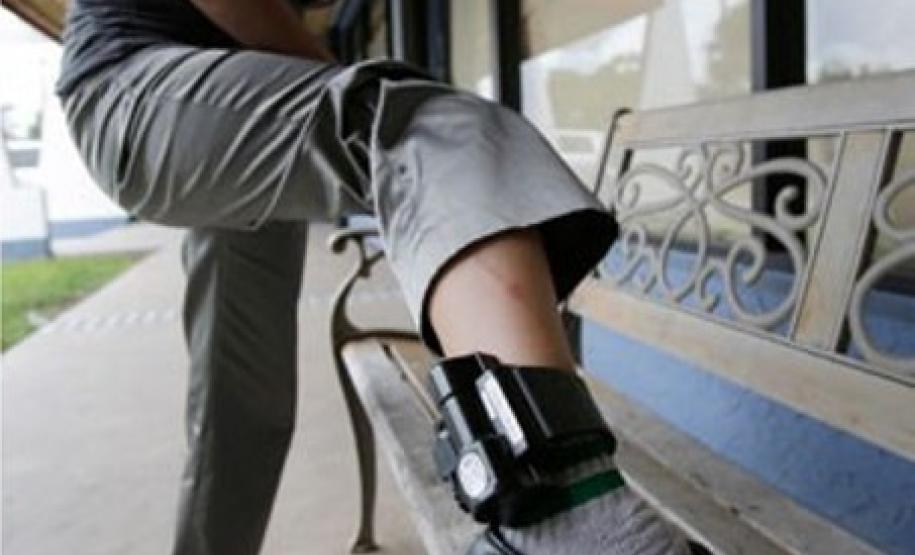 NUPEP NUPEP atua no caso de mãe presa junto com filha de 32 dias por não carregar a tornozeleira eletrônica.