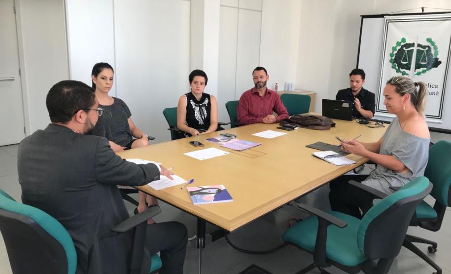 Encontro entre NUCIDH e Transgrupo Marcela Prado objetiva em aperfeiçoar união entre os órgãos.