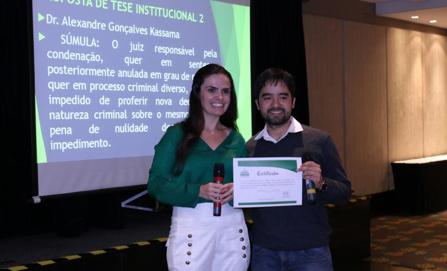 II Encontro de Teses Institucionais II Encontro de Teses Institucionais